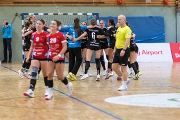 Bild 334 - wBJ SV Henstedt Ulzburg - HSG Holstein Kiel/Kronshagen : Ergebnis: 30:28